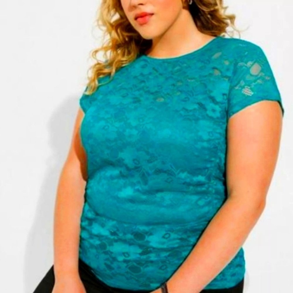Torrid NWT Plus 1 1X Aqua Lace Stretch Cinched Sides Top Blouse Shirt Sheer NEW